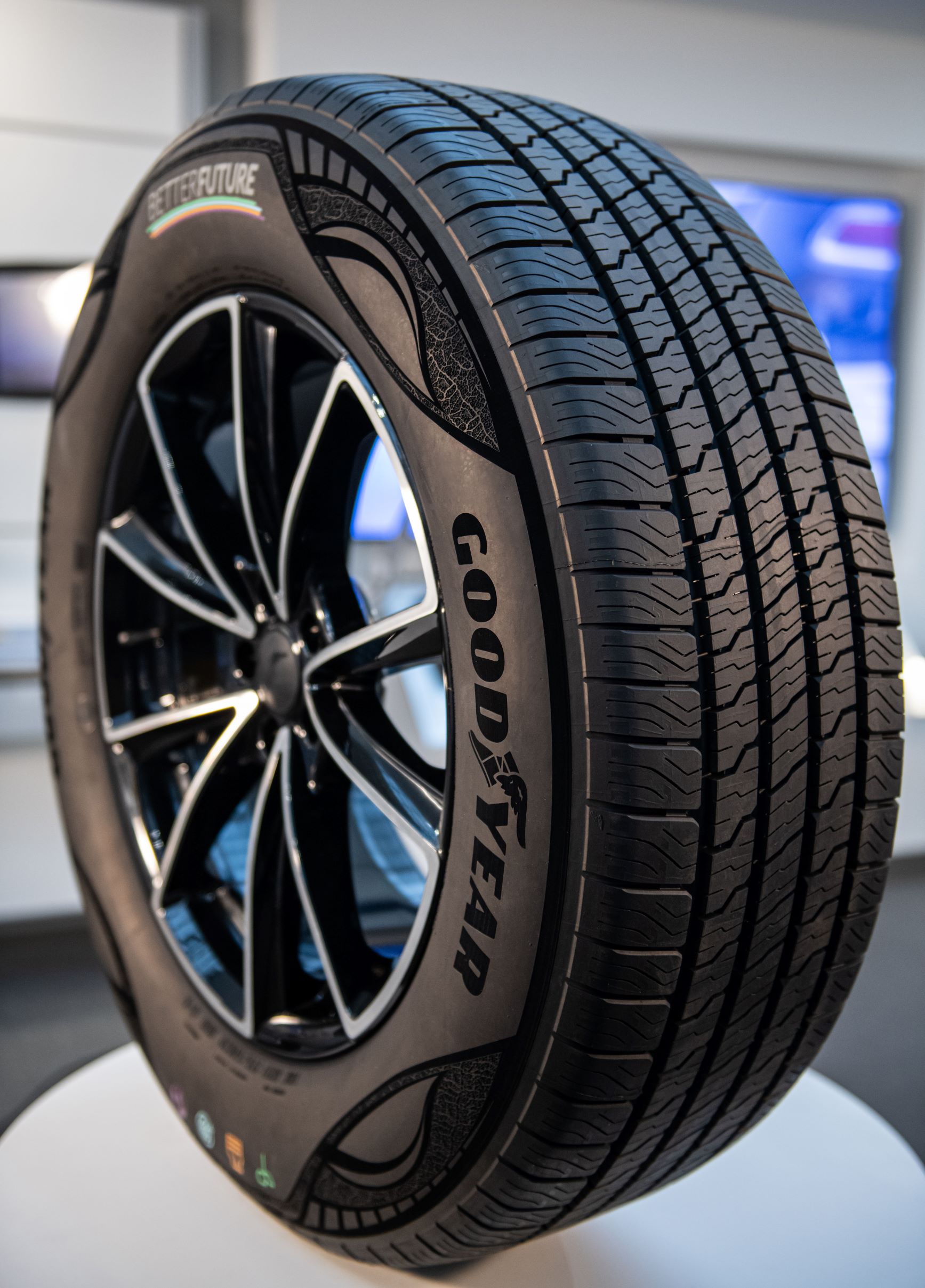 Predvadzacie pneumatiky z 90 udrzatelnych materialov