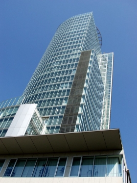 NBS chce od vl&aacute;dy zrozumiteľnej&scaron;iu politiku cenov&yacute;ch dot&aacute;ci&iacute; a rozv&aacute;žnej&scaron;ie podporn&eacute; opatrenia