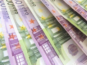 Slováci sa ani po reforme o svojich 13 miliárd úspor v druhom pilieri stále príliš nezaujímajú