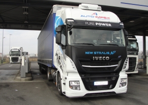 Iveco Stralis NP 460 / LNG vo farbách Auto-Impexu