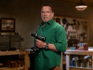 Máš na to: Arnold Schwarzenegger je tvárou kampane značky náradia pre domácich majstrov