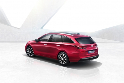 Hyundai i30 kombi novej generácie: rodinný univerzál na úrovni doby