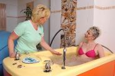 Nav&scaron;t&iacute;vte k&uacute;pele, absolvujte proced&uacute;ry a bude v&aacute;m lep&scaron;ie