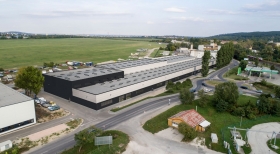 Trh s logistick&yacute;mi nehnuteľnosťami zost&aacute;va dynamick&yacute;, z&aacute;ujem o invest&iacute;cie sa nezn&iacute;žil