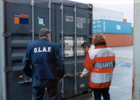 Spoločn&aacute; in&scaron;pekcia s franc&uacute;zskymi coln&iacute;kmi v Dunkerque