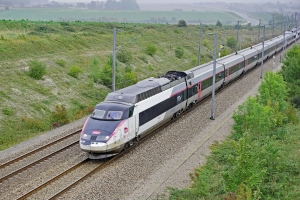 Slováci raz pocestujú do Prahy superrýchlymi vlakmi