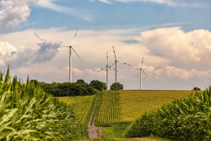 Môžu samosprávy prispieť k znižovaniu cien energií? Rozhodne ich prístup k novým projektom OZE